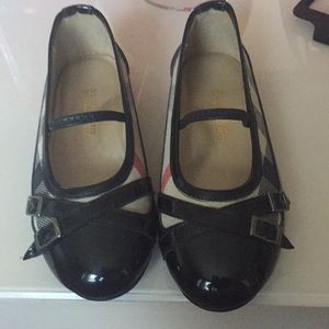 Girls Burberry flats